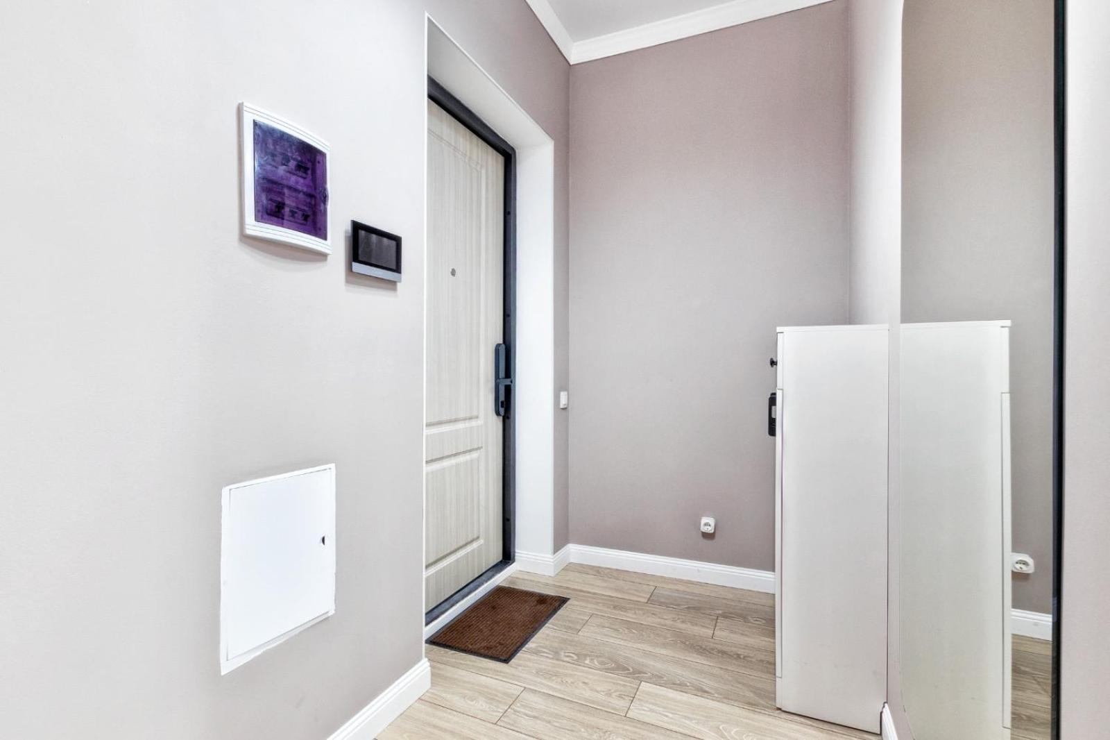 2-х комнатная возле экспо Apartment